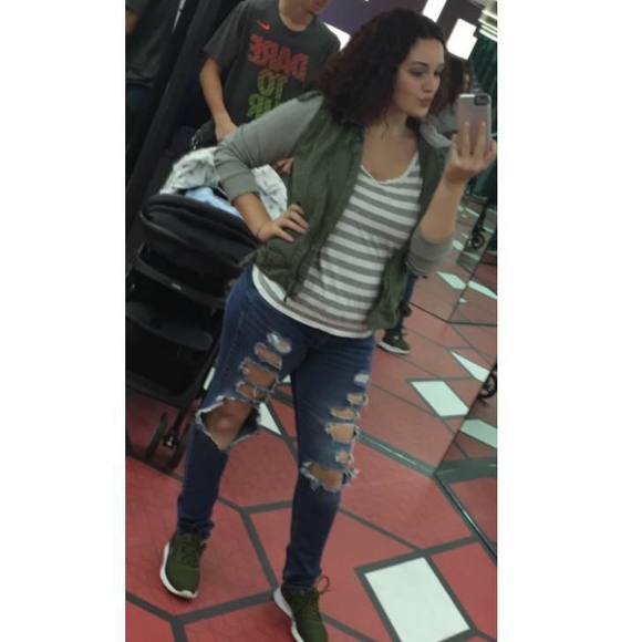 Meet your Posher, Kyla - Picture 1 of 1